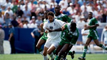 roberto baggio nigeria 350x197 - Javier Ceballos Jimenez: Y Roberto Baggio derribó a Bulgaria